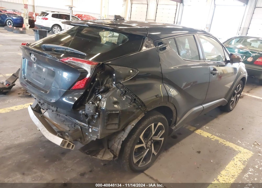 2021 TOYOTA C-HR XLE VIN: JTNKHMBX3M1107168
