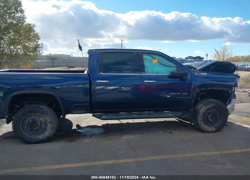 2020 CHEVROLET SILVERADO 3500HD 4WD  STANDARD BED LTZ VIN: 1GC4YUEY5LF148727