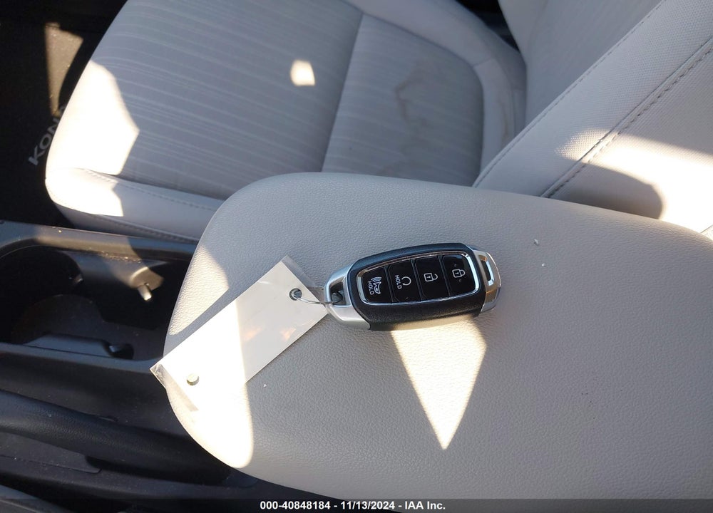 2022 HYUNDAI KONA SEL VIN: KM8K32AB8NU768980