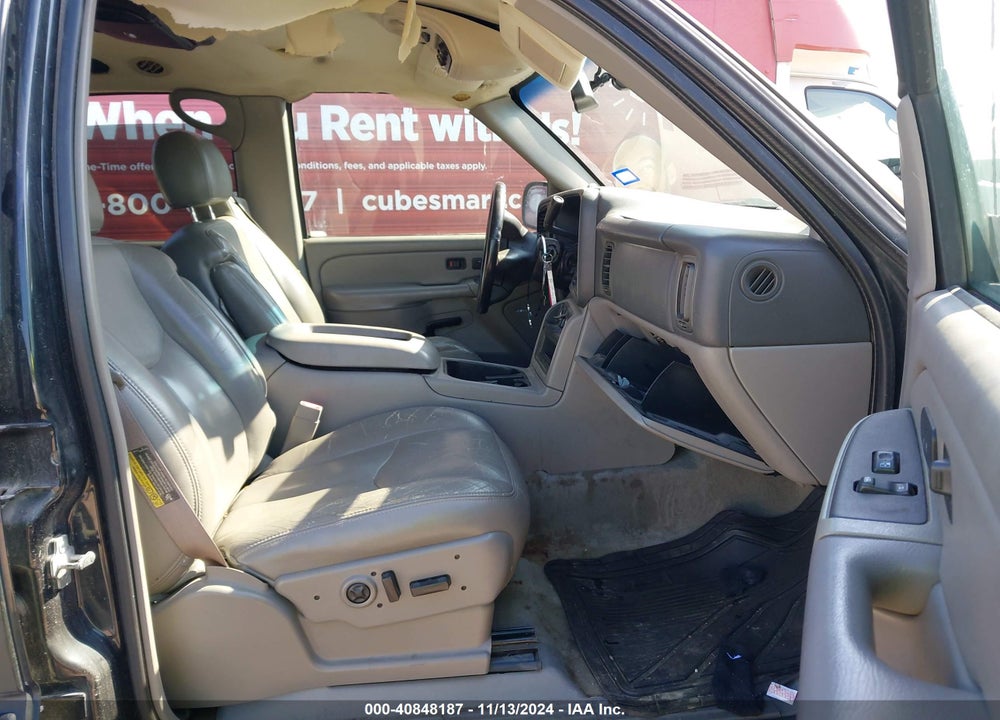 2005 CHEVROLET TAHOE LT VIN: 1GNEC13T95R210583