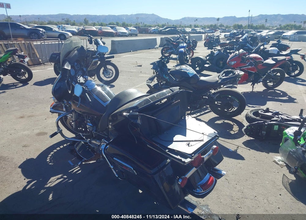 2011 HARLEY-DAVIDSON FLHTC VIN: 1HD1FF419BB632929