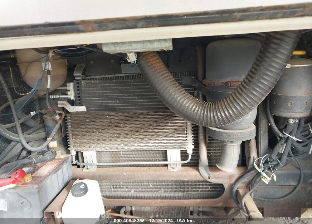 2004 FORD F550 SUPER DUTY STRIPPED CHASS VIN: 1F6NF53S140A07692