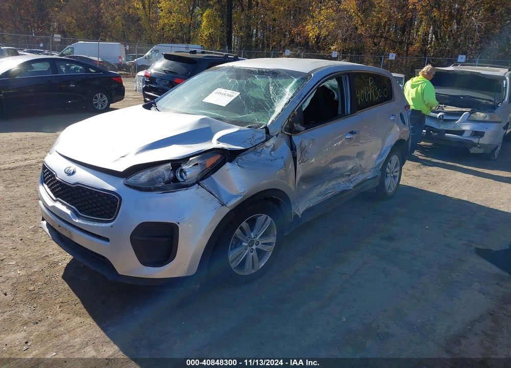 2018 KIA SPORTAGE LX VIN: KNDPM3AC5J7455268