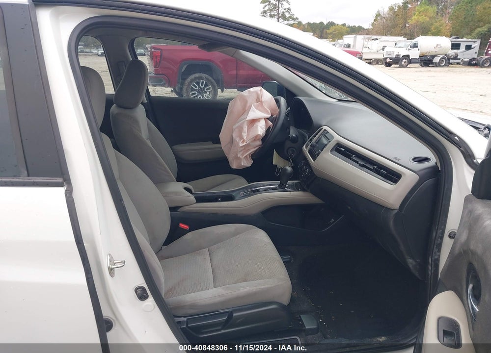 2019 HONDA HR-V LX VIN: 3CZRU5H37KM703001