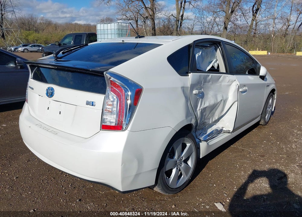 2013 TOYOTA PRIUS FIVE VIN: JTDKN3DU2D5700684
