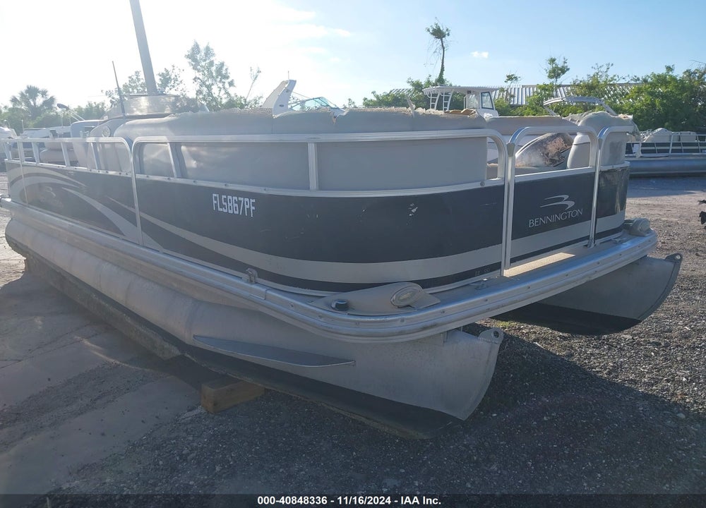 2012 BENNINGTON OTHER VIN: ETW75056G112