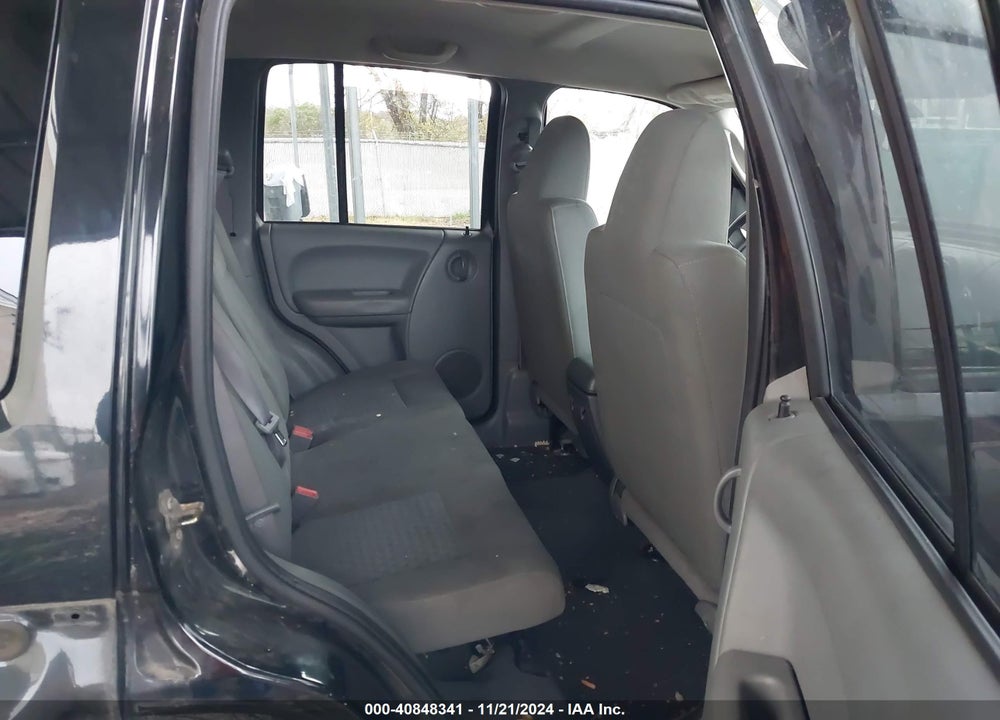 2007 JEEP LIBERTY SPORT VIN: 1J4GL48K37W650946