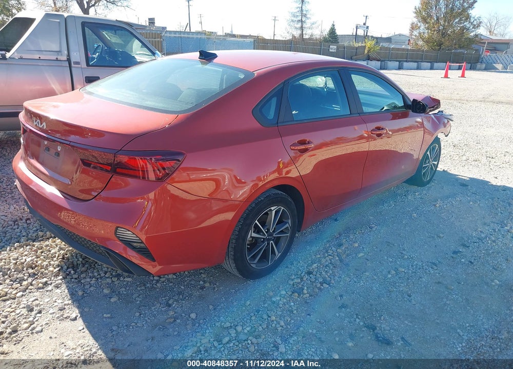 2022 KIA FORTE VIN: 3KPF24AD8NE462740