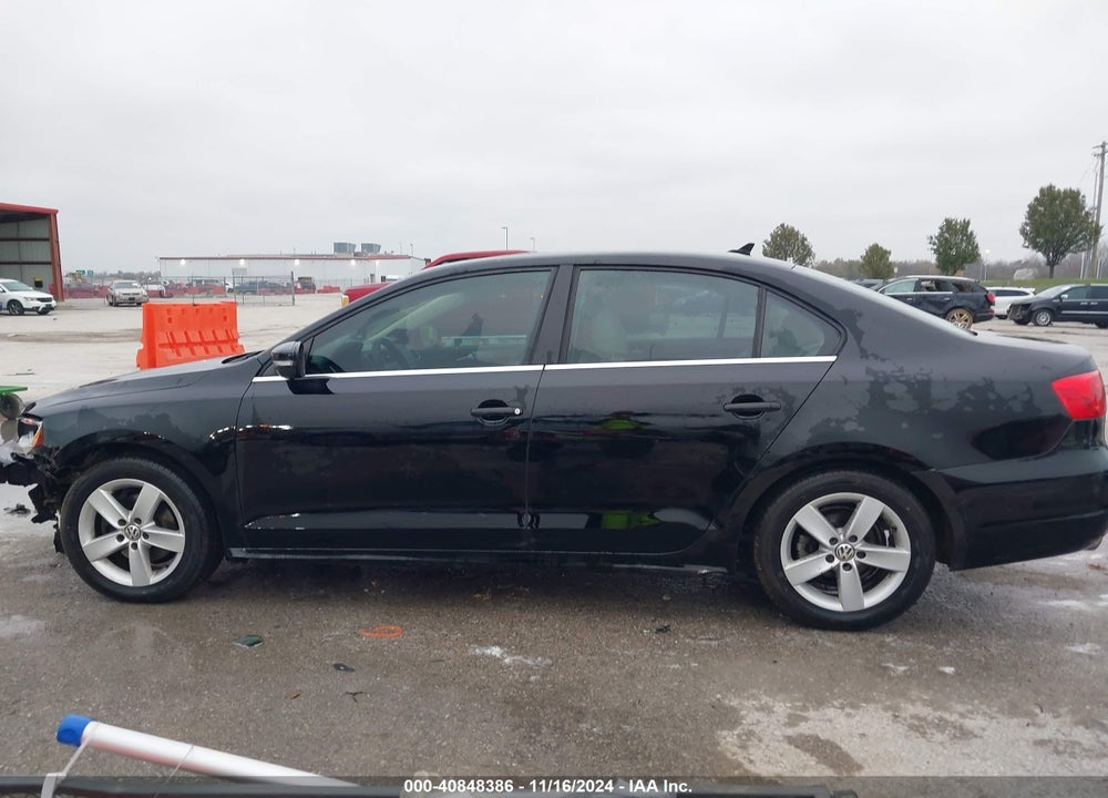 2014 VOLKSWAGEN JETTA 2.0L TDI VIN: 3VWLL7AJ5EM387604