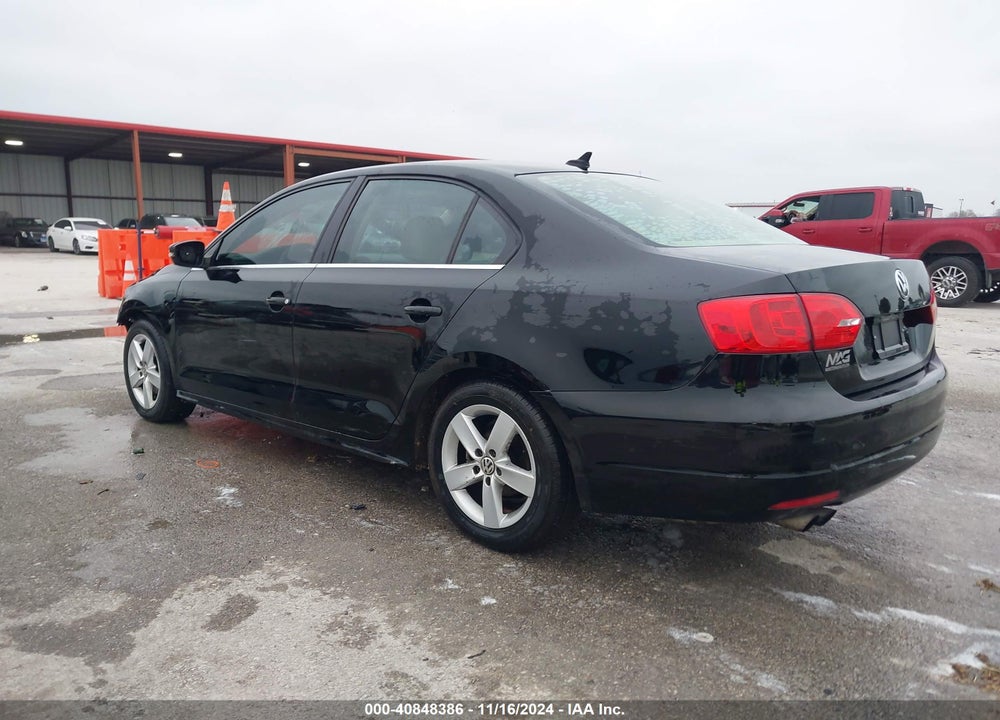 2014 VOLKSWAGEN JETTA 2.0L TDI VIN: 3VWLL7AJ5EM387604