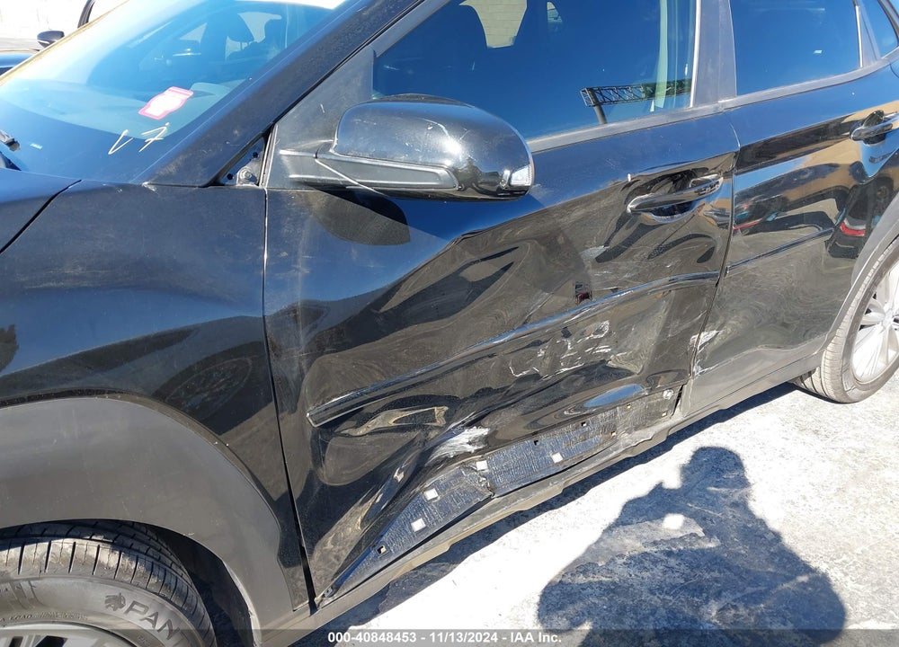 2018 HYUNDAI KONA SEL VIN: KM8K62AAXJU179535