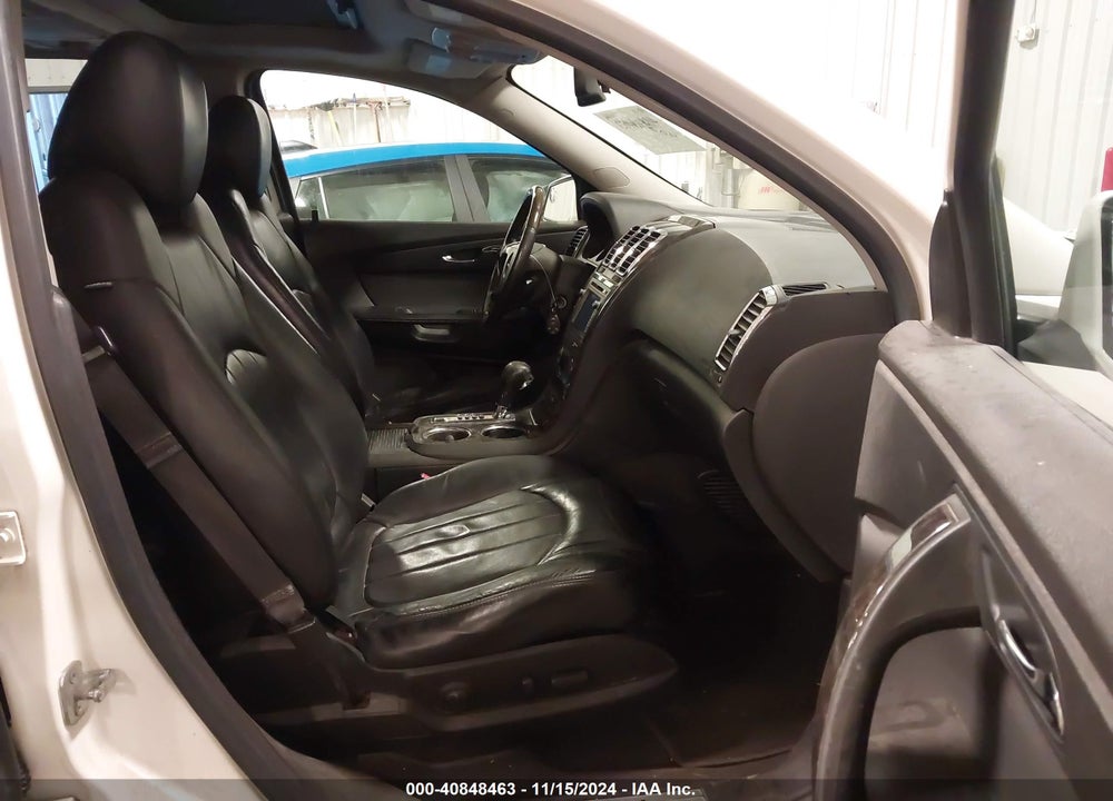 2011 GMC ACADIA DENALI VIN: 1GKKRTED7BJ358001