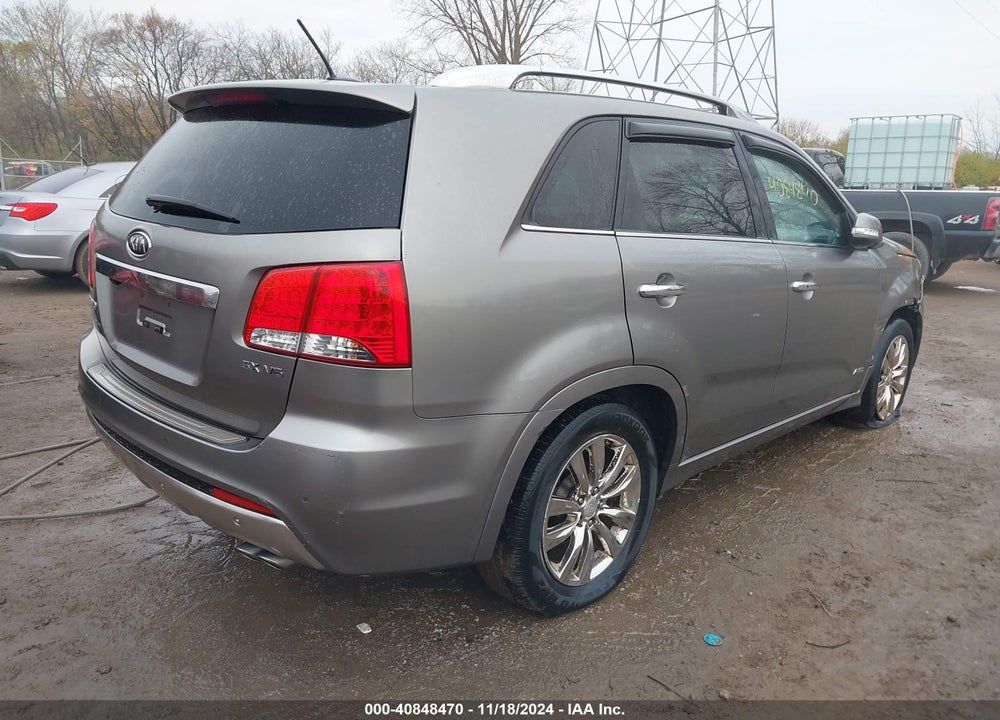 2012 KIA SORENTO VIN: 5XYKWDA28CG214117