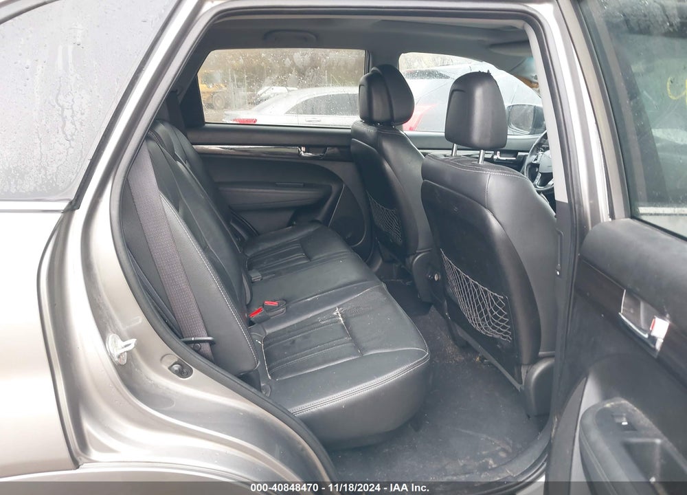 2012 KIA SORENTO VIN: 5XYKWDA28CG214117