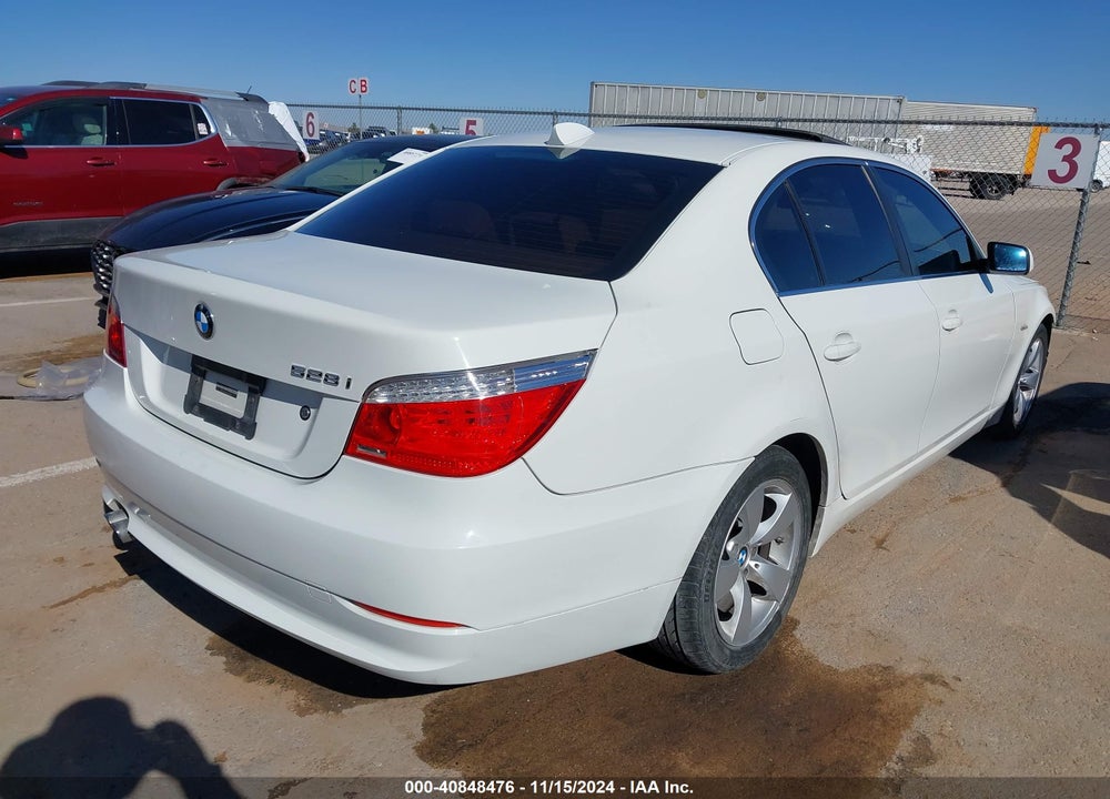 2008 BMW 528I VIN: WBANU53578C112414