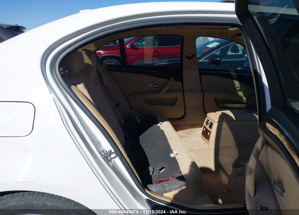 2008 BMW 528I VIN: WBANU53578C112414