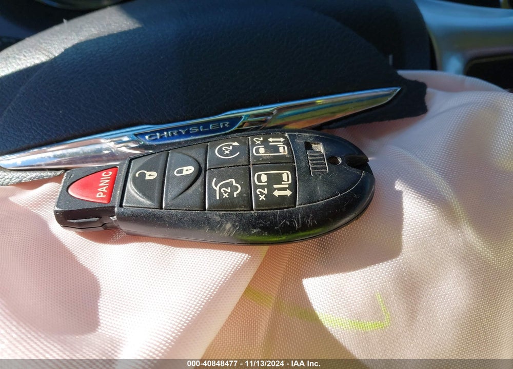 2013 CHRYSLER TOWN & COUNTRY TOURING VIN: 2C4RC1BG4DR653246