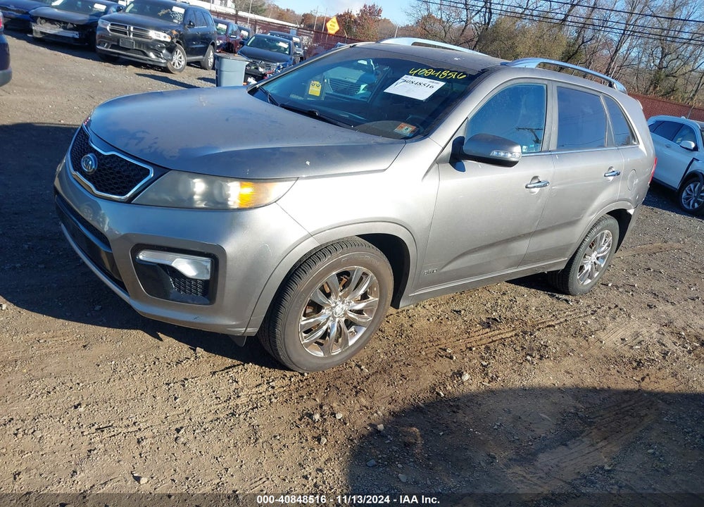 2011 KIA SORENTO SX V6 VIN: 5XYKWDA26BG147998