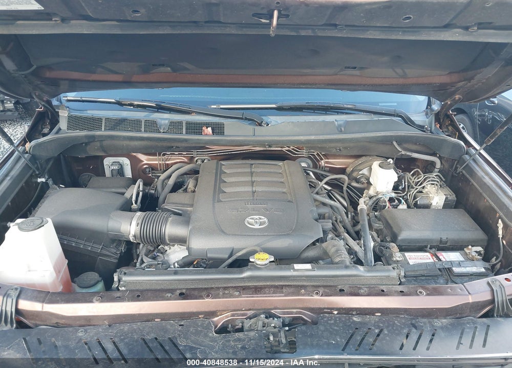 2016 TOYOTA TUNDRA PLATINUM 5.7L V8 VIN: 5TFAY5F15GX577022