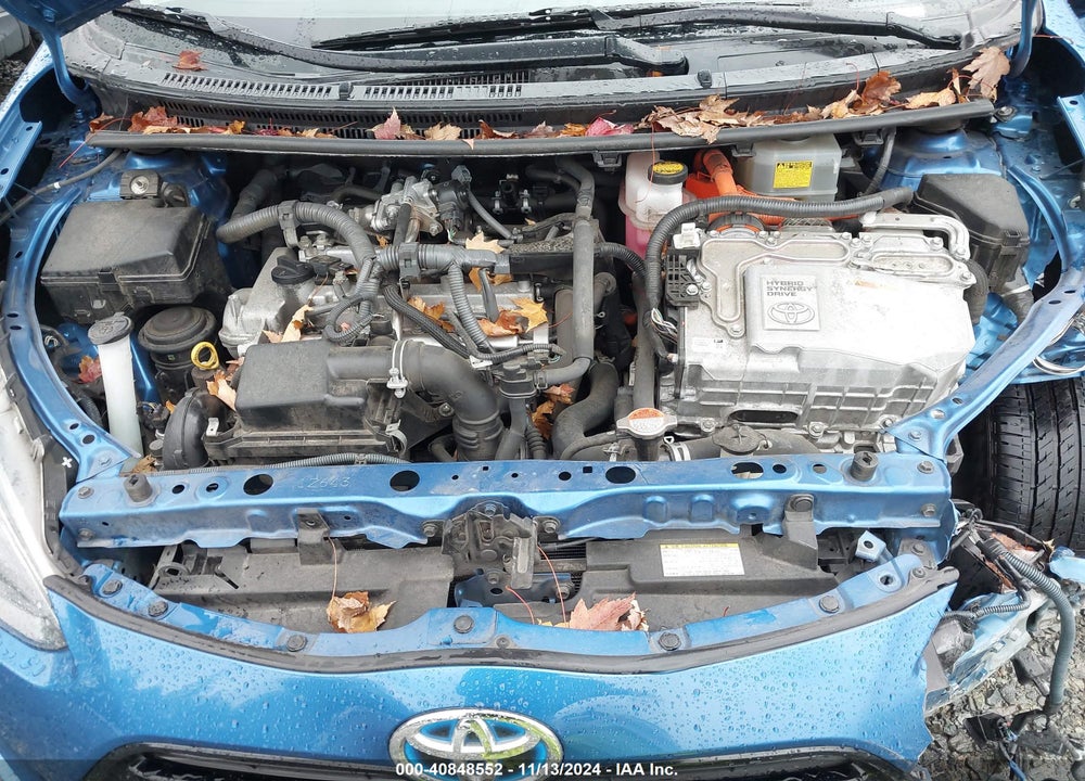 2015 TOYOTA PRIUS C TWO VIN: JTDKDTB36F1113346