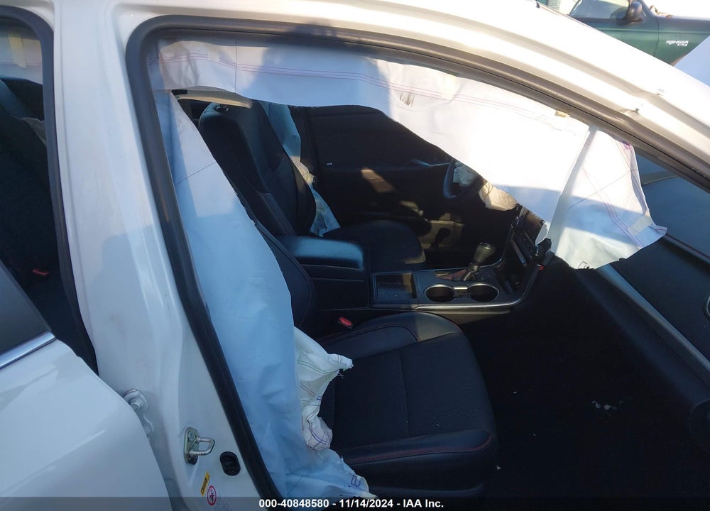 2017 TOYOTA CAMRY SE VIN: 4T1BF1FK6HU450483