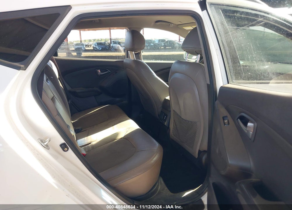 2014 HYUNDAI TUCSON VIN: KM8JU3AG6EU804109
