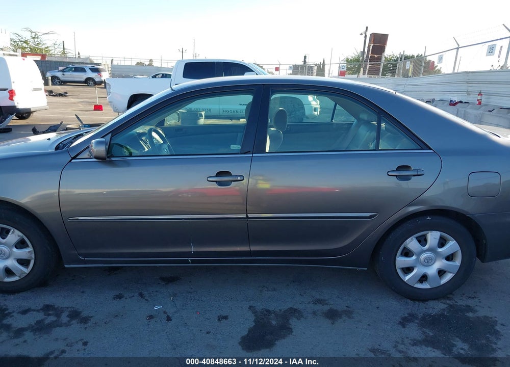 2003 TOYOTA CAMRY XLE VIN: JTDBE32K030232855