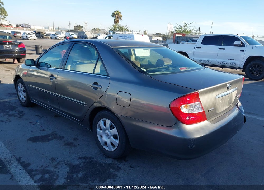 2003 TOYOTA CAMRY XLE VIN: JTDBE32K030232855
