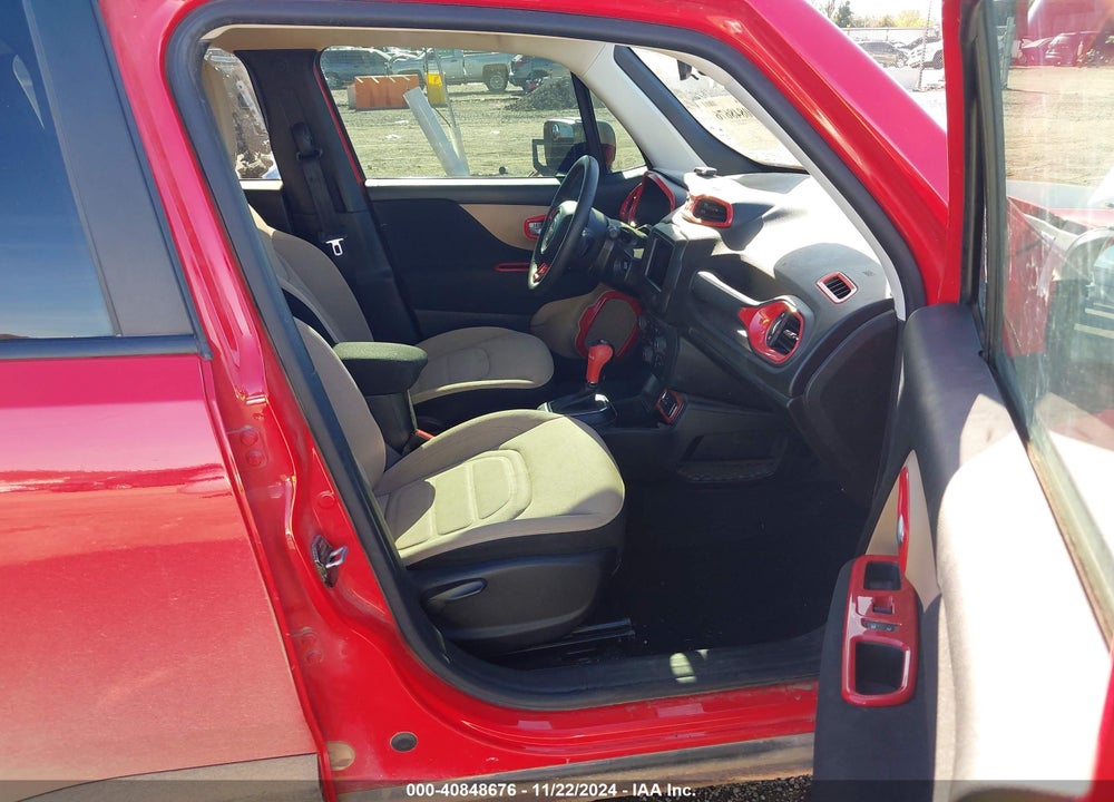 2019 JEEP RENEGADE LATITUDE FWD VIN: ZACNJABBXKPK49391