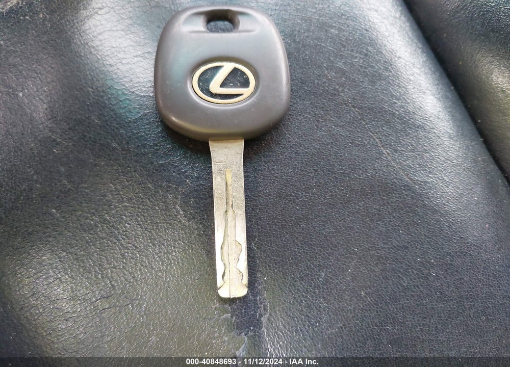 2004 LEXUS RX 330 BASE (A5) VIN: JTJHA31UX40016731