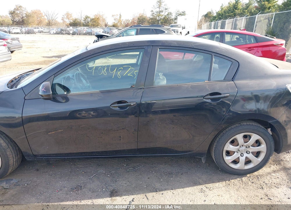 2013 MAZDA 3 I SPORT VIN: JM1BL1UP3D1739246
