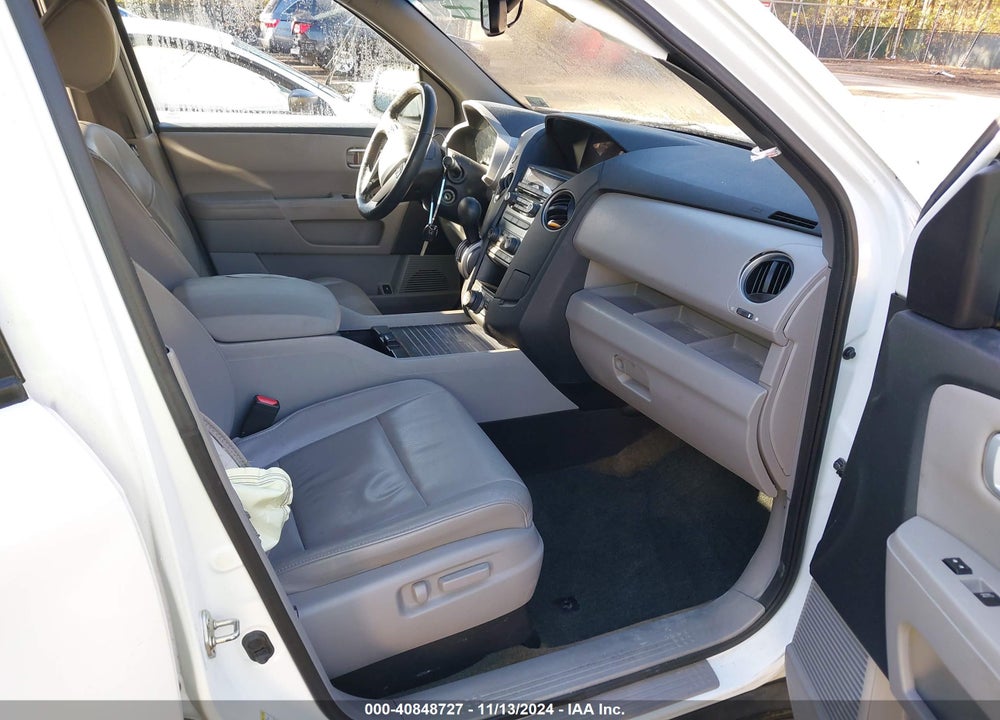 2015 HONDA PILOT EX-L VIN: 5FNYF3H76FB013818