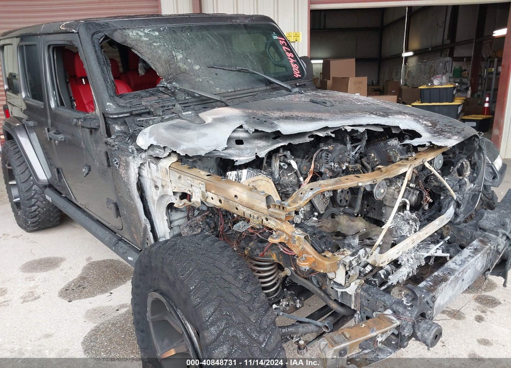 2019 JEEP WRANGLER UNLIMITED SAHARA 4X4 VIN: 1C4HJXEG7KW661801