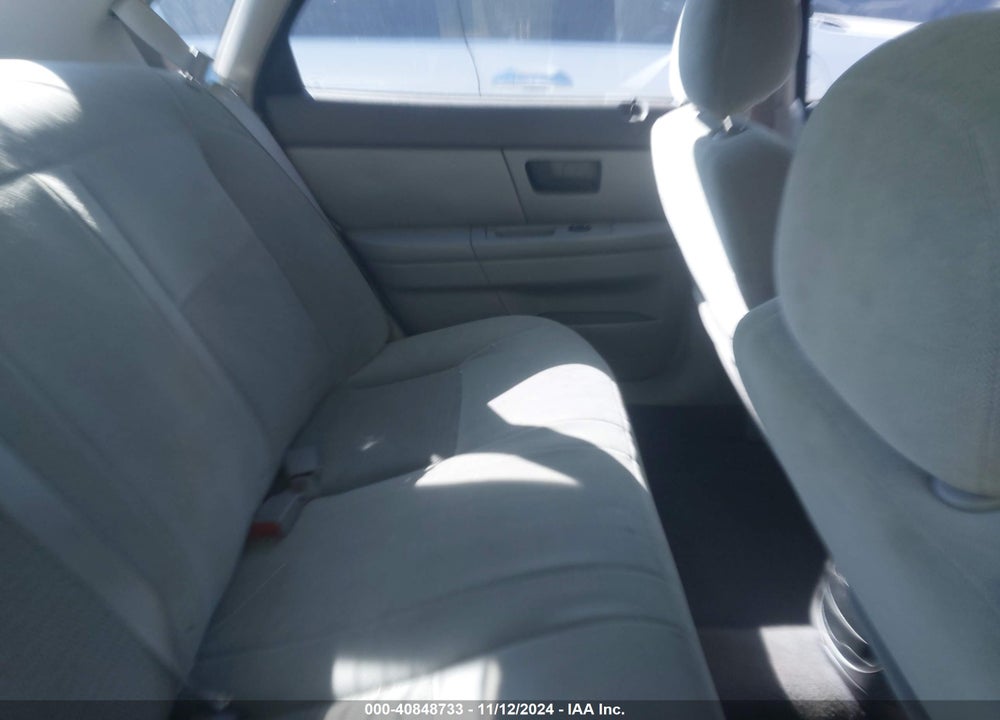 2004 FORD TAURUS SE VIN: 1FAFP53U84A140711