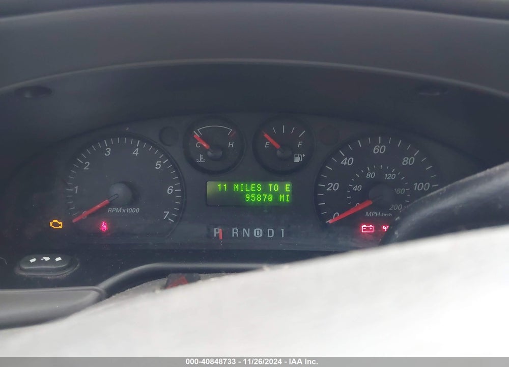 2004 FORD TAURUS SE VIN: 1FAFP53U84A140711