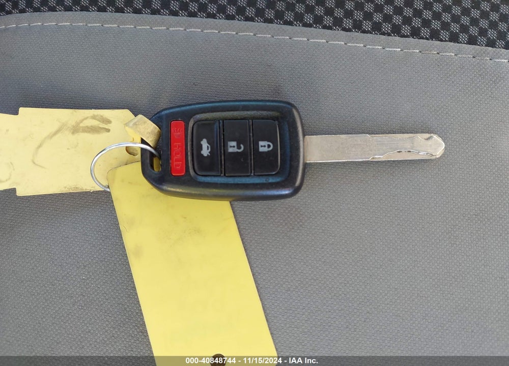 2019 HONDA CIVIC LX VIN: 19XFC2F6XKE044123