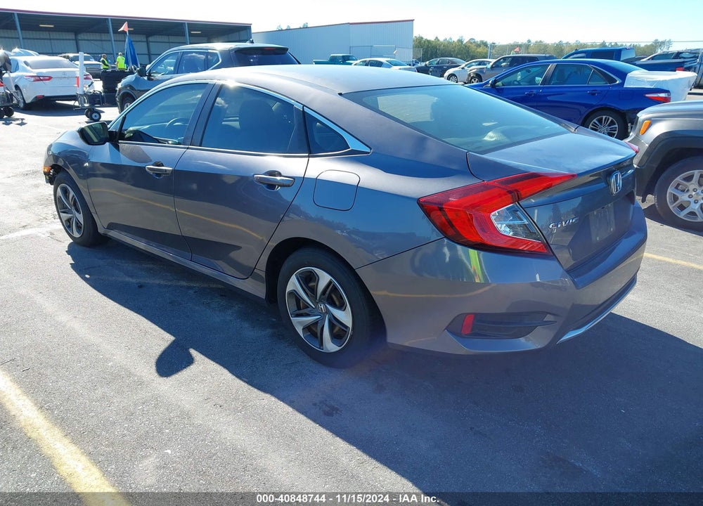 2019 HONDA CIVIC LX VIN: 19XFC2F6XKE044123