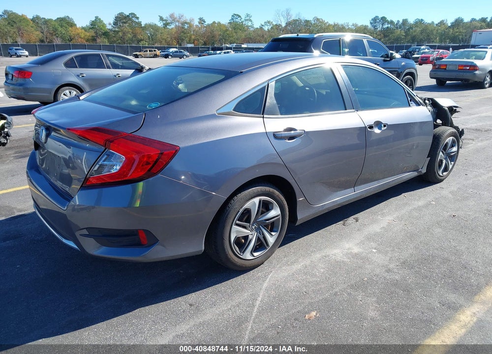 2019 HONDA CIVIC LX VIN: 19XFC2F6XKE044123