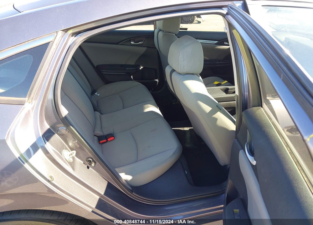 2019 HONDA CIVIC LX VIN: 19XFC2F6XKE044123