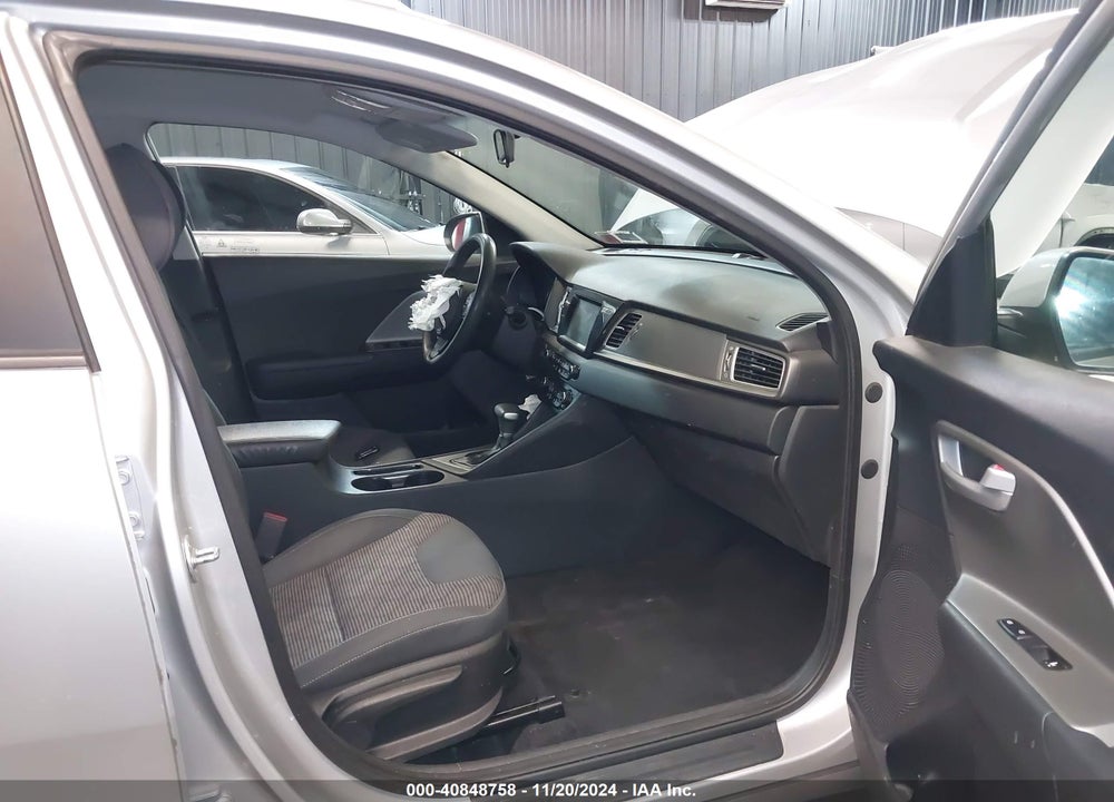 2019 KIA NIRO LX VIN: KNDCB3LC2K5231437