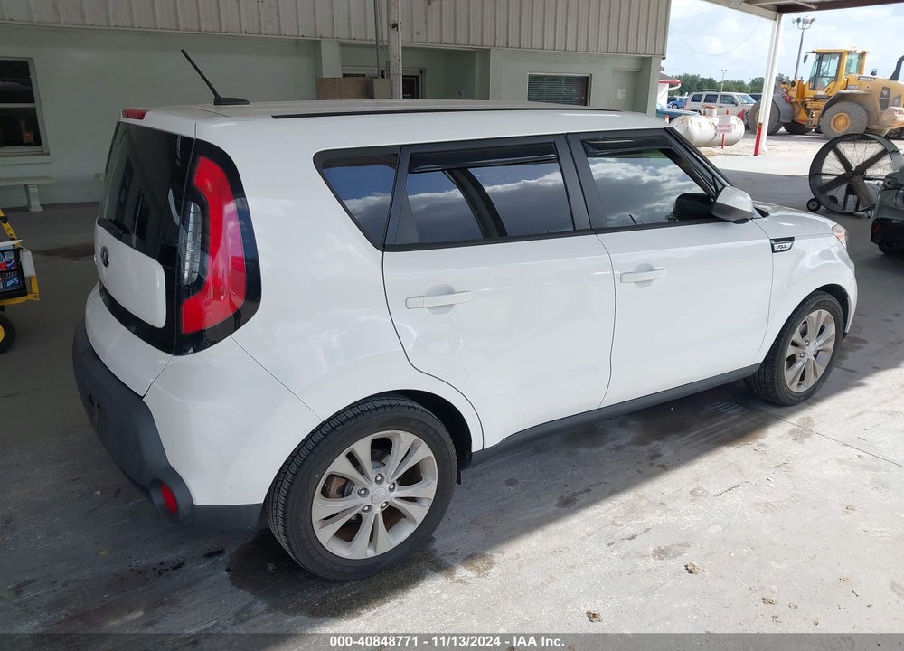 2015 KIA SOUL VIN: KNDJP3A5XF7162004