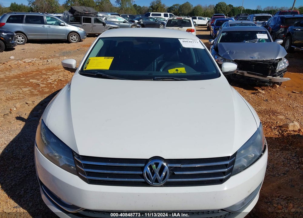 2015 VOLKSWAGEN PASSAT VIN: 1VWAS7A34FC108965