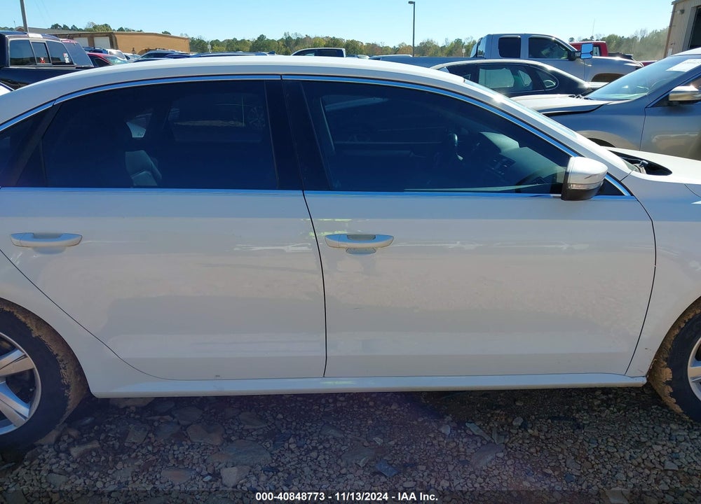 2015 VOLKSWAGEN PASSAT VIN: 1VWAS7A34FC108965