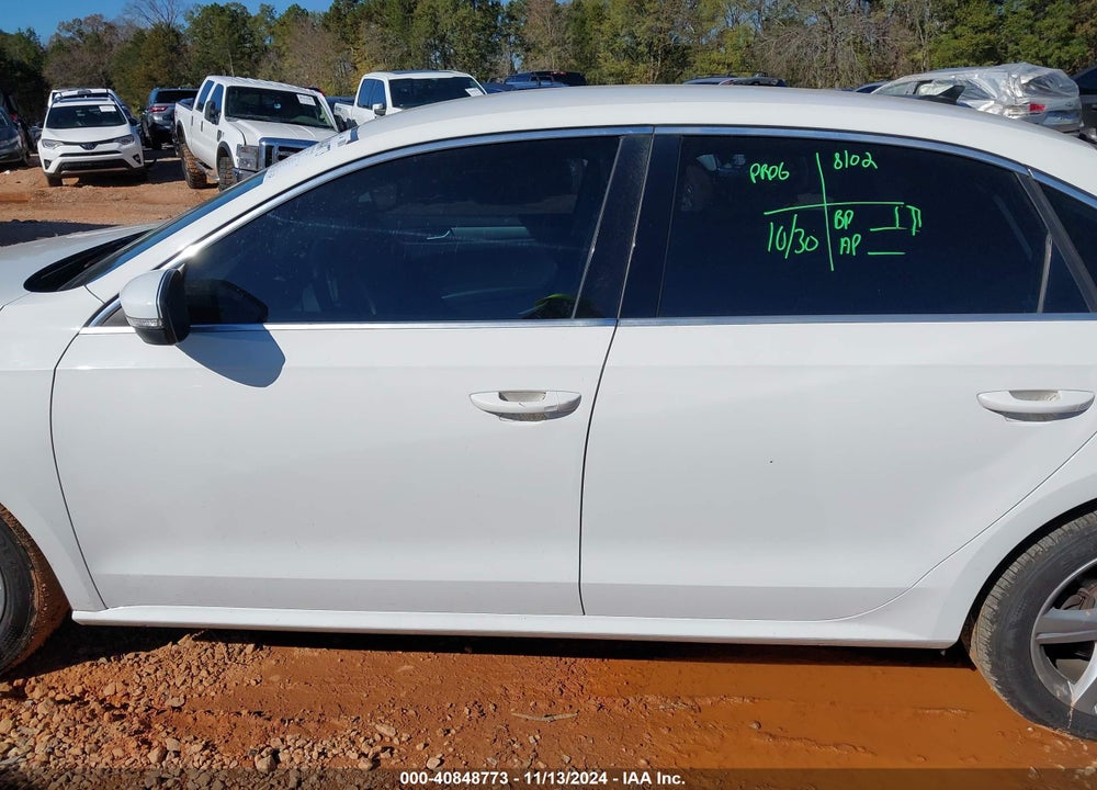 2015 VOLKSWAGEN PASSAT VIN: 1VWAS7A34FC108965