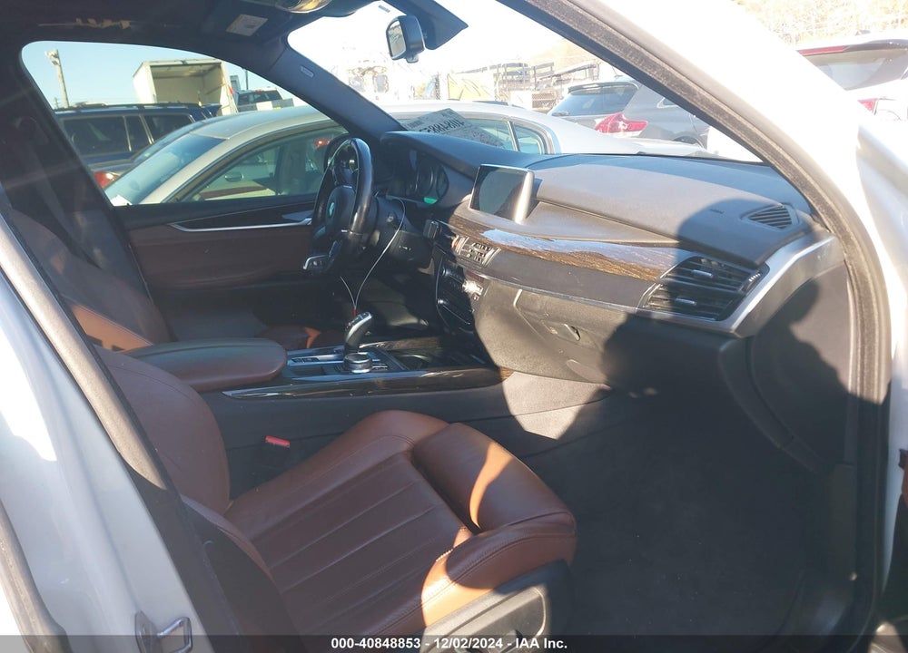2017 BMW X5 XDRIVE35I VIN: 5UXKR0C51H0V68743