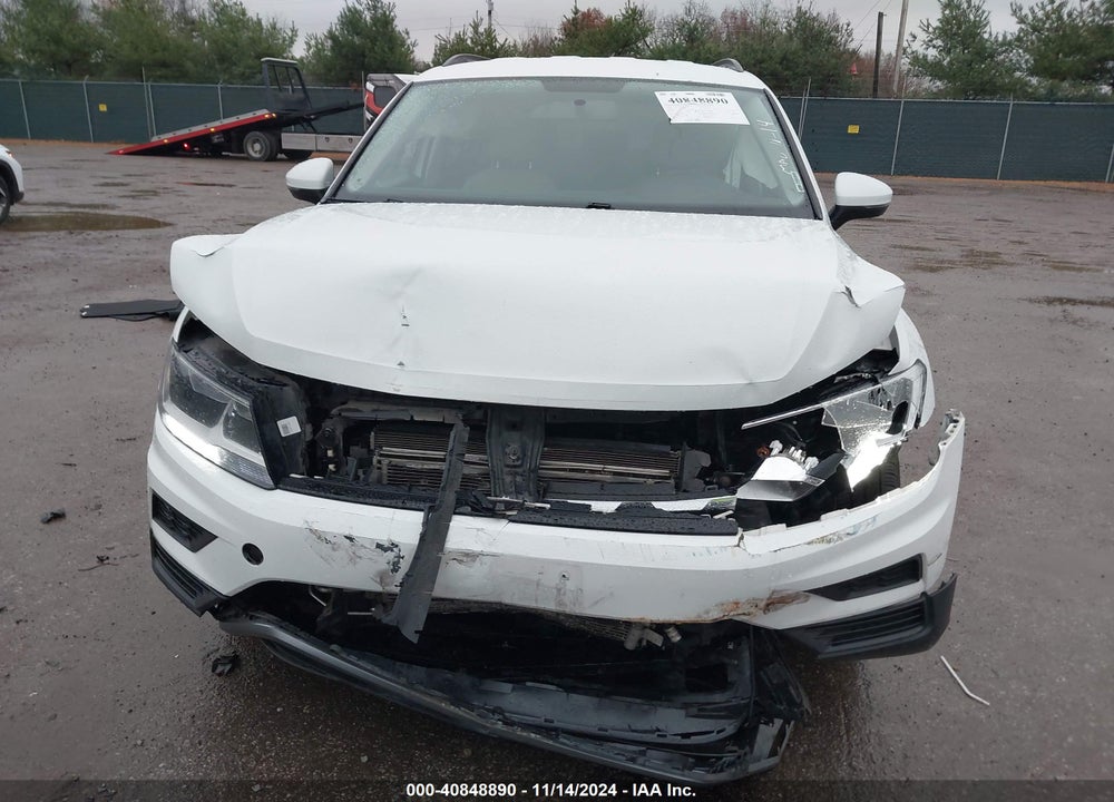2018 VOLKSWAGEN TIGUAN 2.0T S VIN: 3VV1B7AX1JM094733