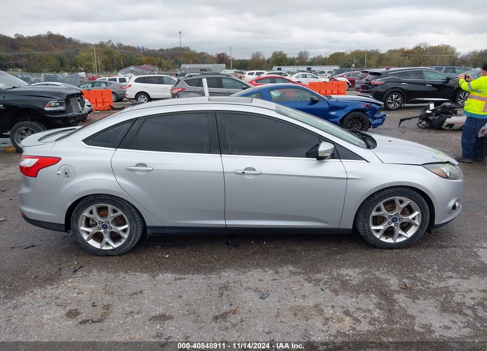 2014 FORD FOCUS TITANIUM VIN: 1FADP3J21EL292980