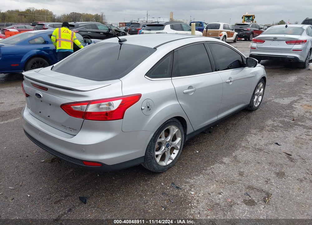 2014 FORD FOCUS TITANIUM VIN: 1FADP3J21EL292980