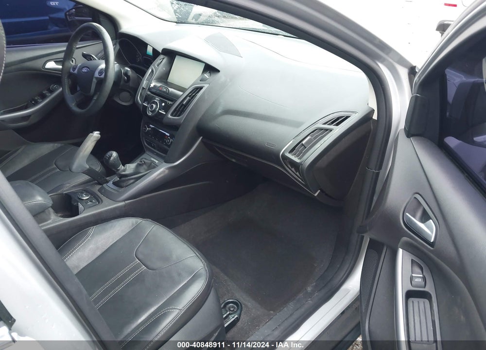 2014 FORD FOCUS TITANIUM VIN: 1FADP3J21EL292980