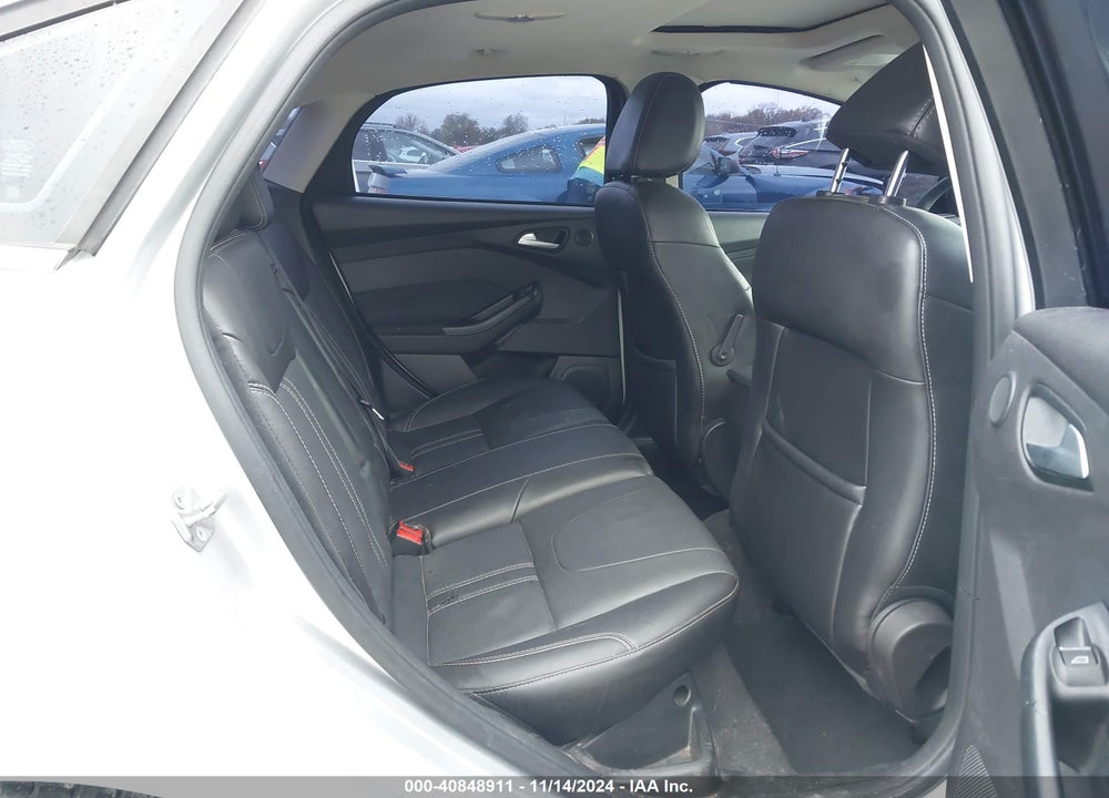 2014 FORD FOCUS TITANIUM VIN: 1FADP3J21EL292980